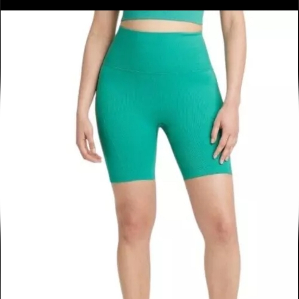 Women's Seamless High-Rise Rib Core Shorts 6" - All In Motion Green S